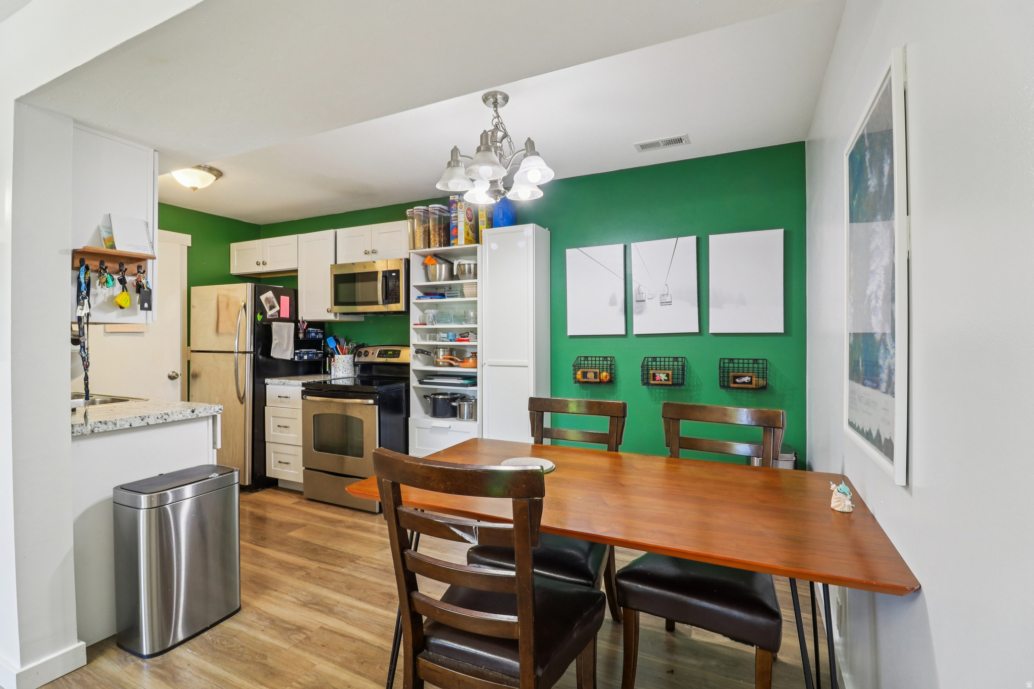 MEADOWS - Residential