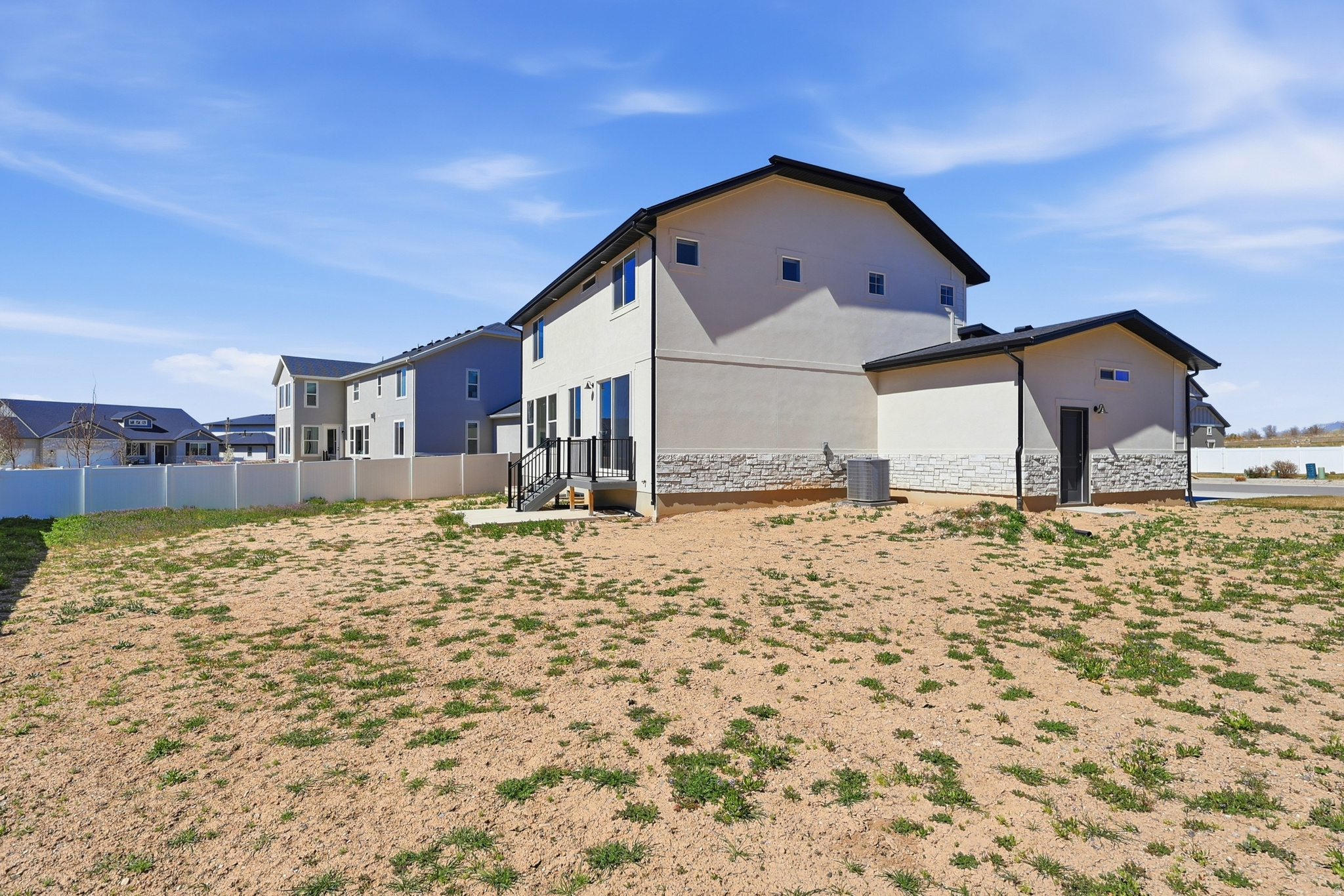 MAPLETON HEIGHTS - Residential