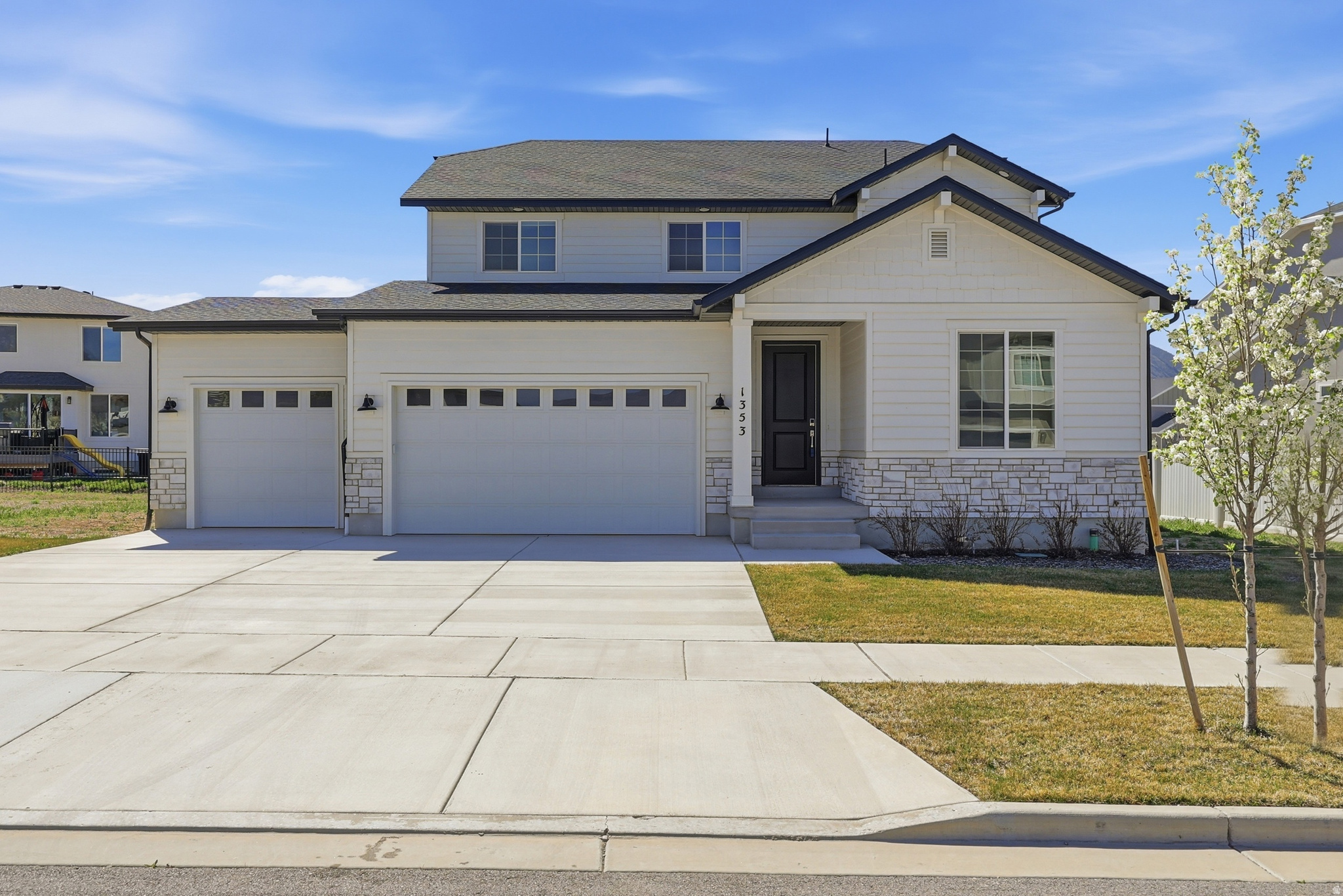 MAPLETON HEIGHTS - Residential