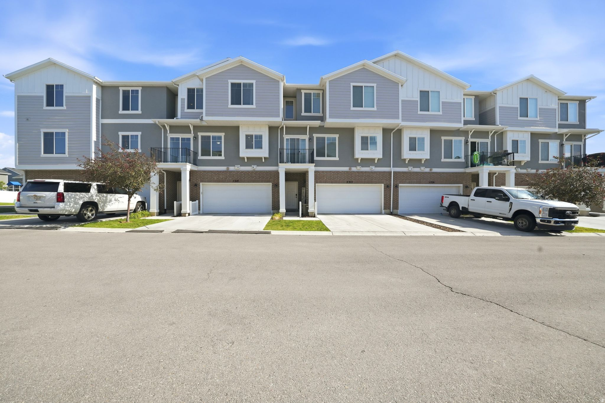 PARKSIDE - Residential