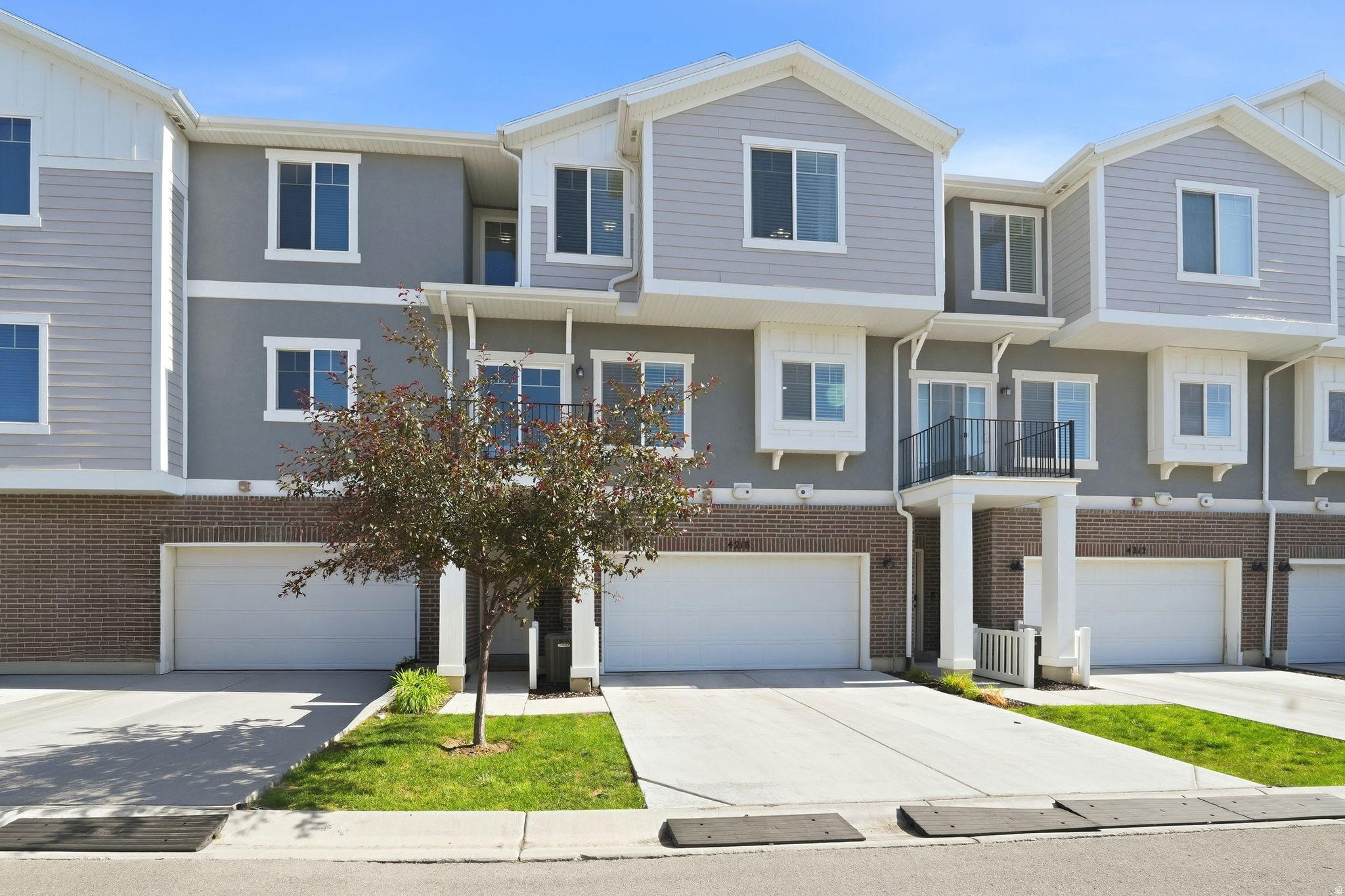 PARKSIDE - Residential