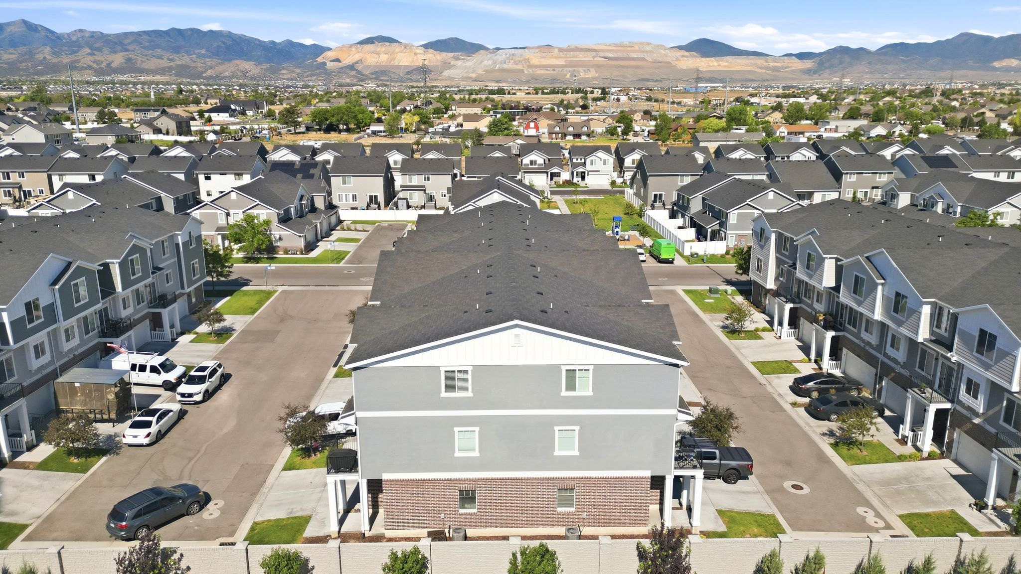 PARKSIDE - Residential