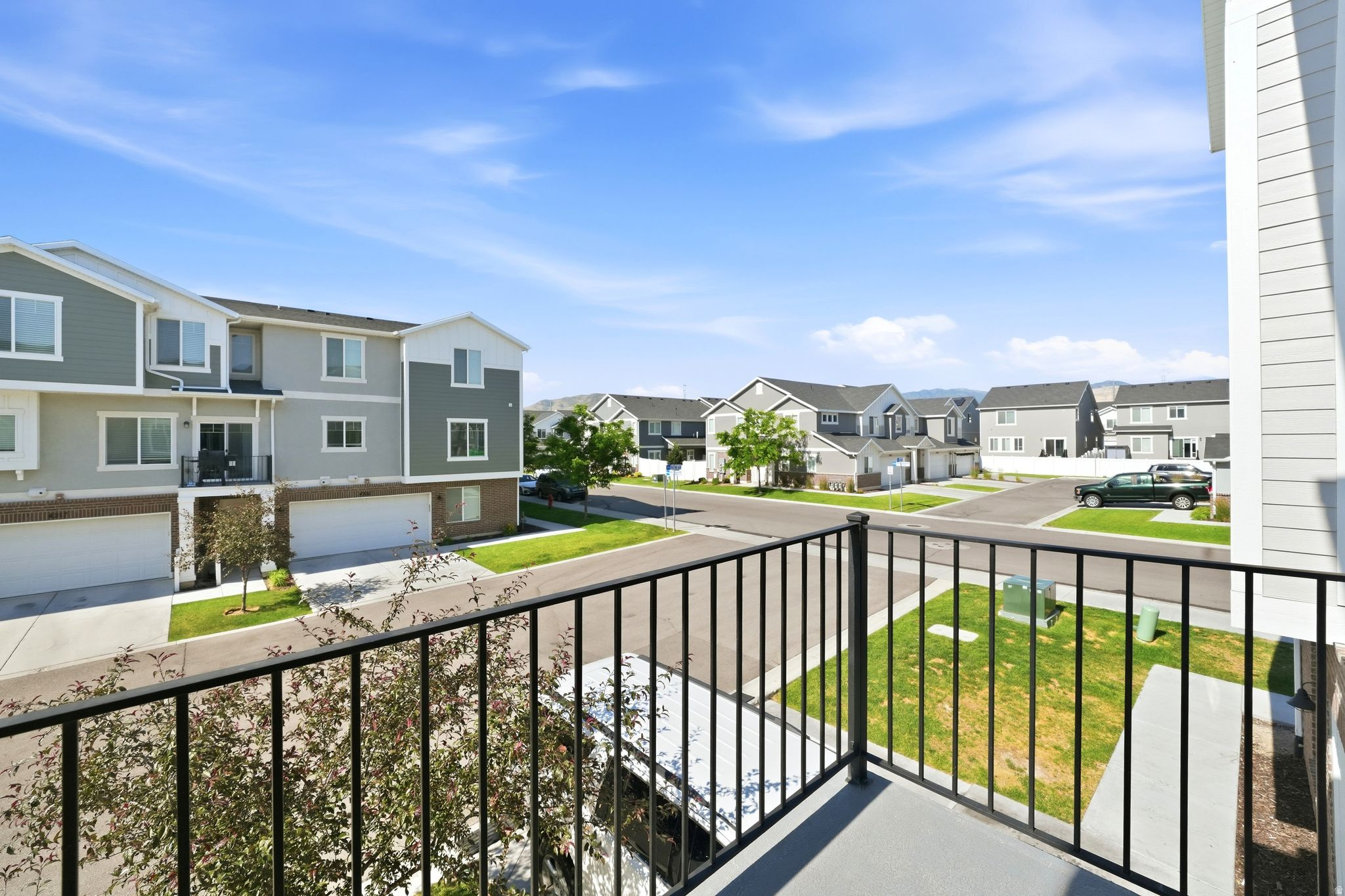 PARKSIDE - Residential