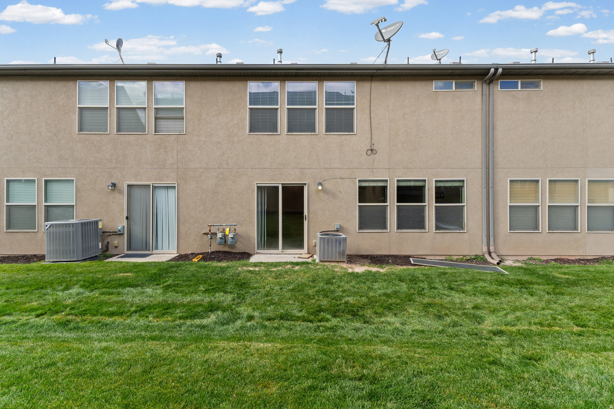 WHISPERING WILLOWS - Residential
