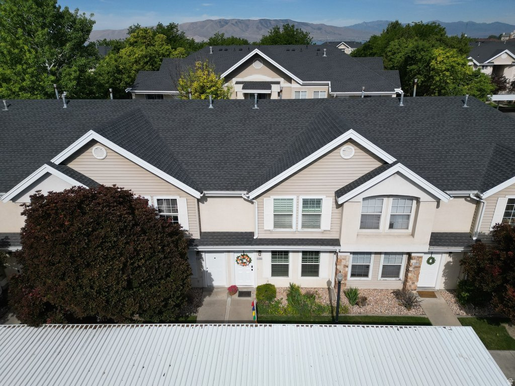 COUNTRY WOODS - Residential