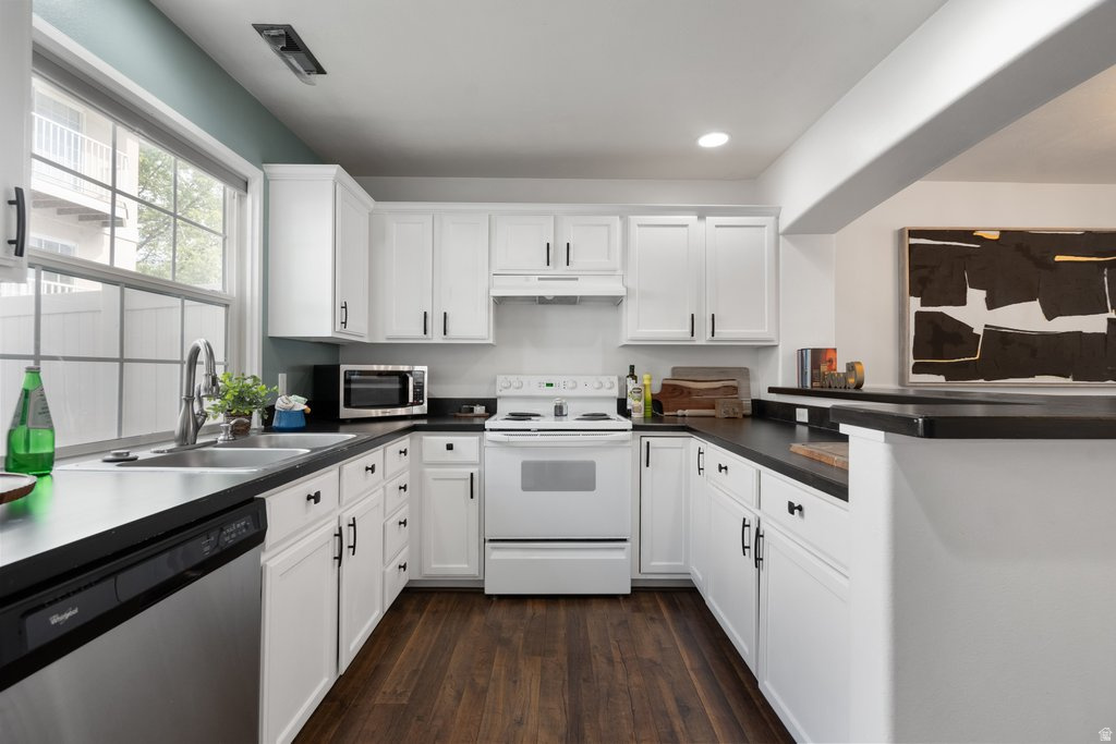 COUNTRY WOODS - Residential