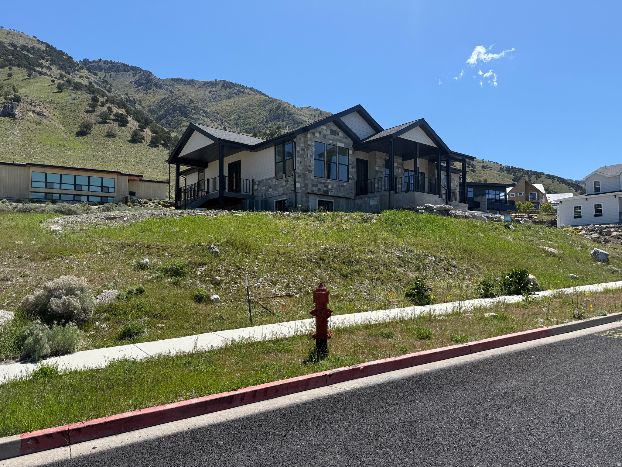 DEER CREST - Residential