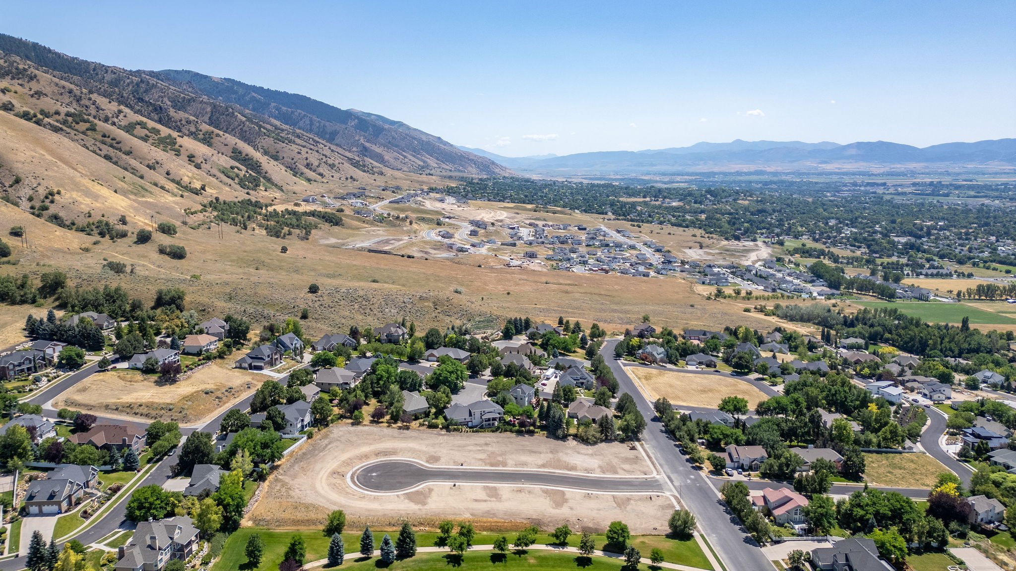 GIBBONS PARK ESTATES - Land