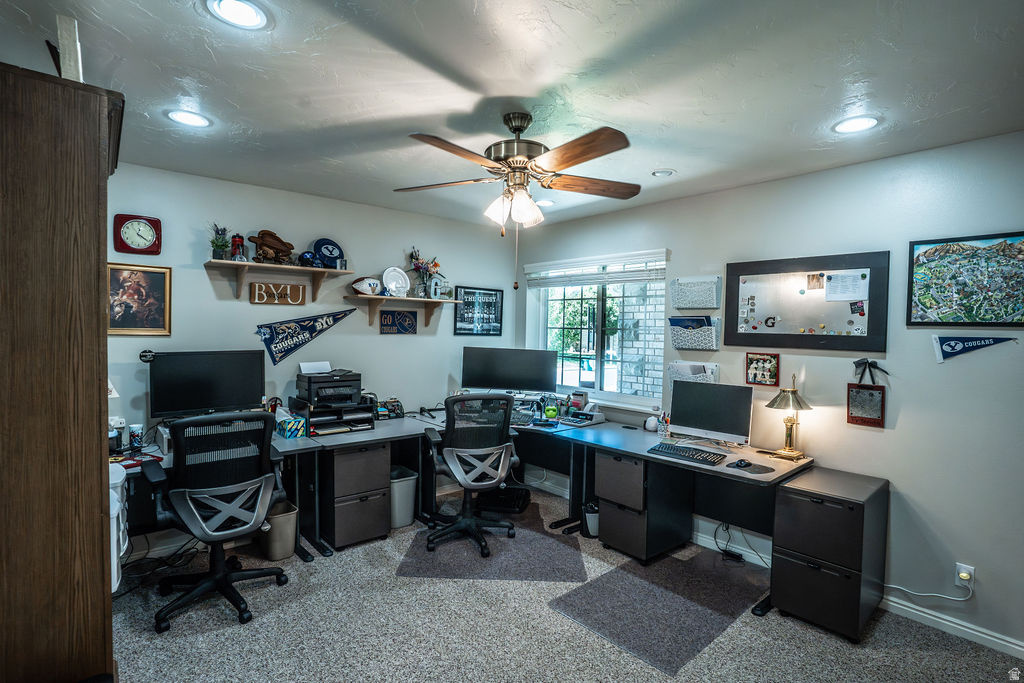 CORNER STONE CONDO - Residential