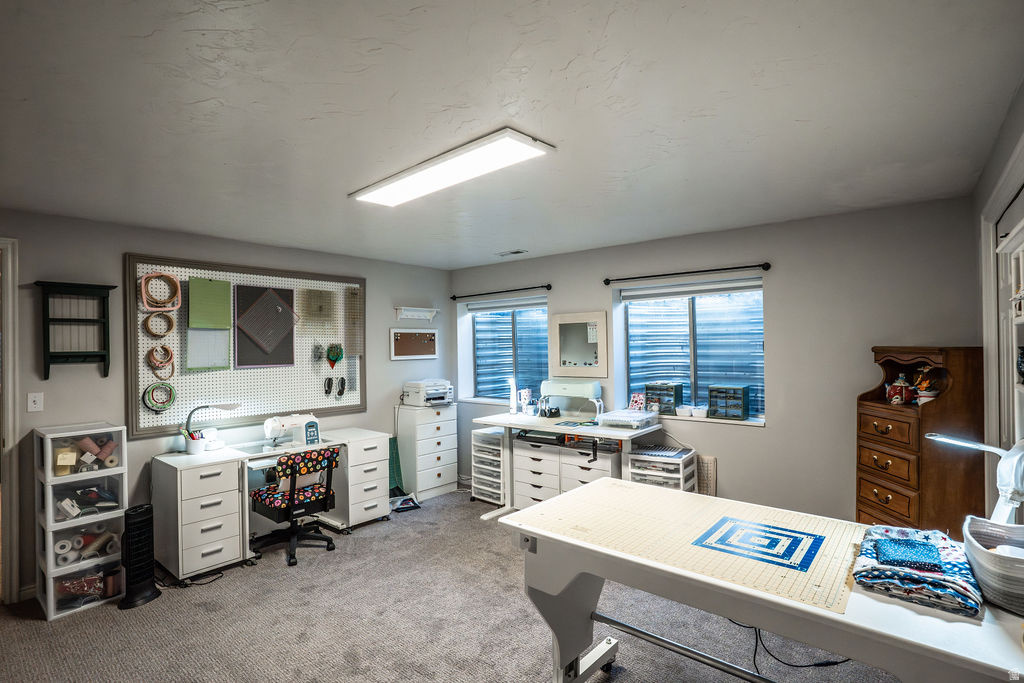 CORNER STONE CONDO - Residential