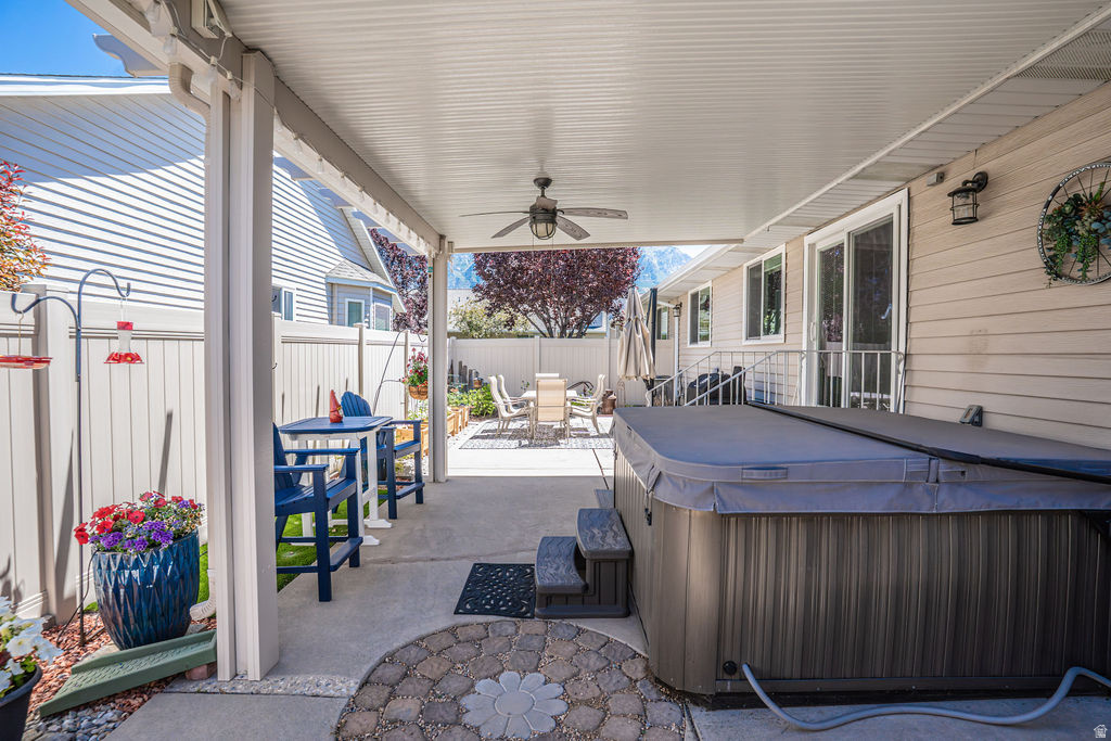 CORNER STONE CONDO - Residential