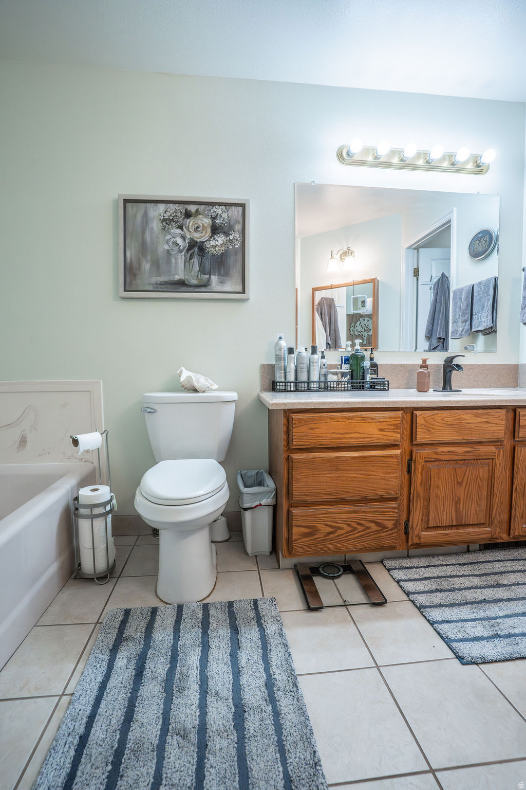 CORNER STONE CONDO - Residential
