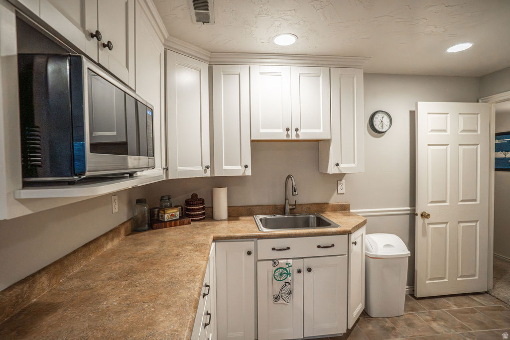 CORNER STONE CONDO - Residential