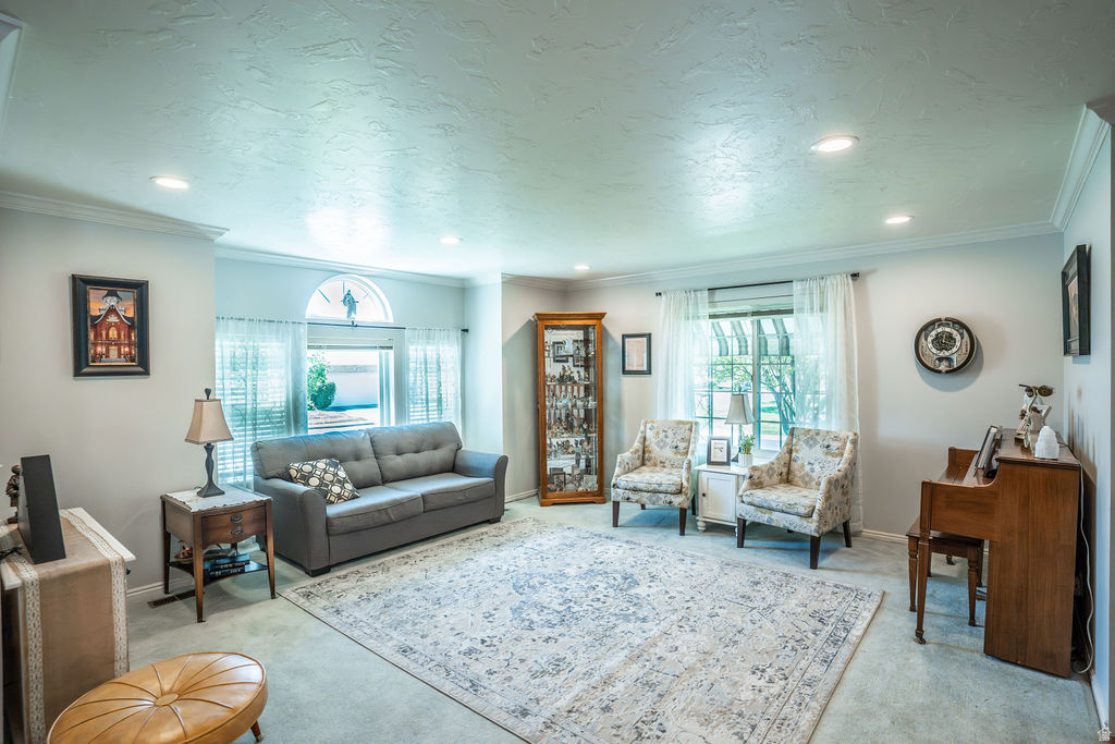 CORNER STONE CONDO - Residential