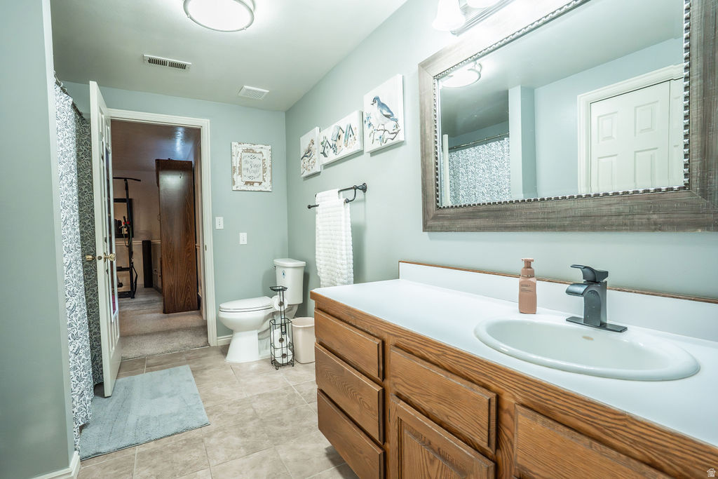 CORNER STONE CONDO - Residential
