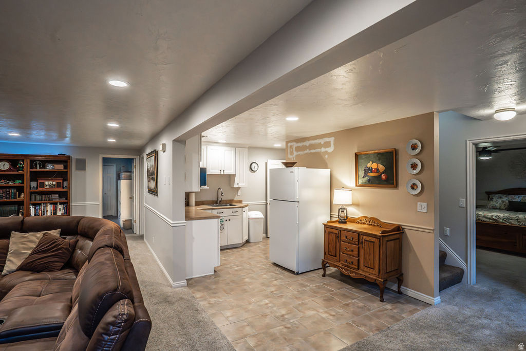 CORNER STONE CONDO - Residential