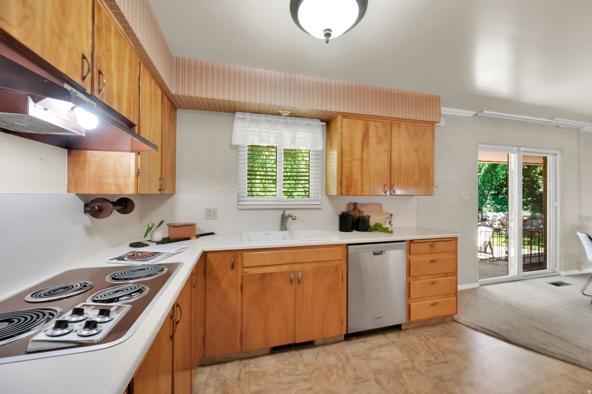 PARADISE HILLS - Residential