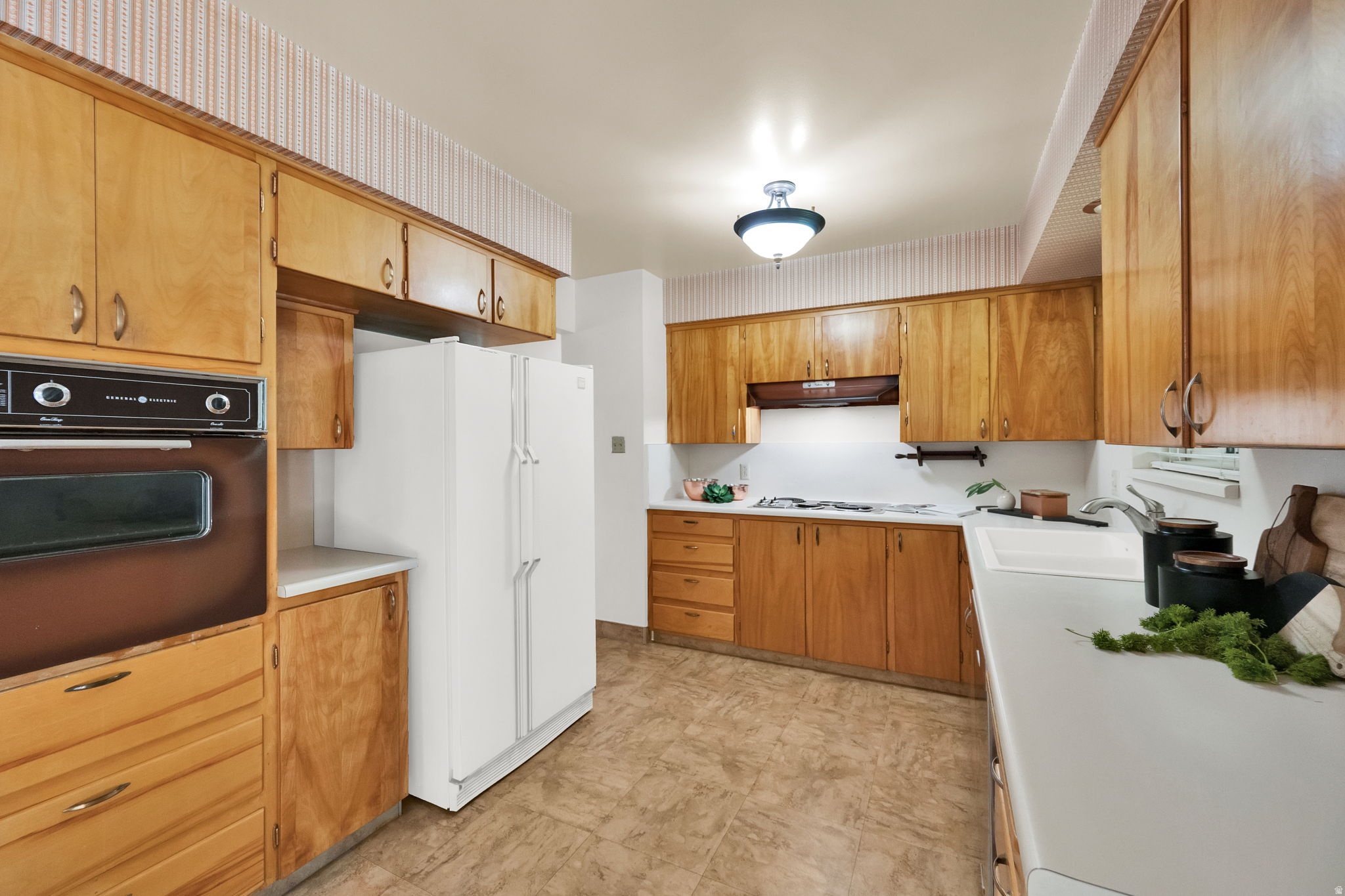 PARADISE HILLS - Residential