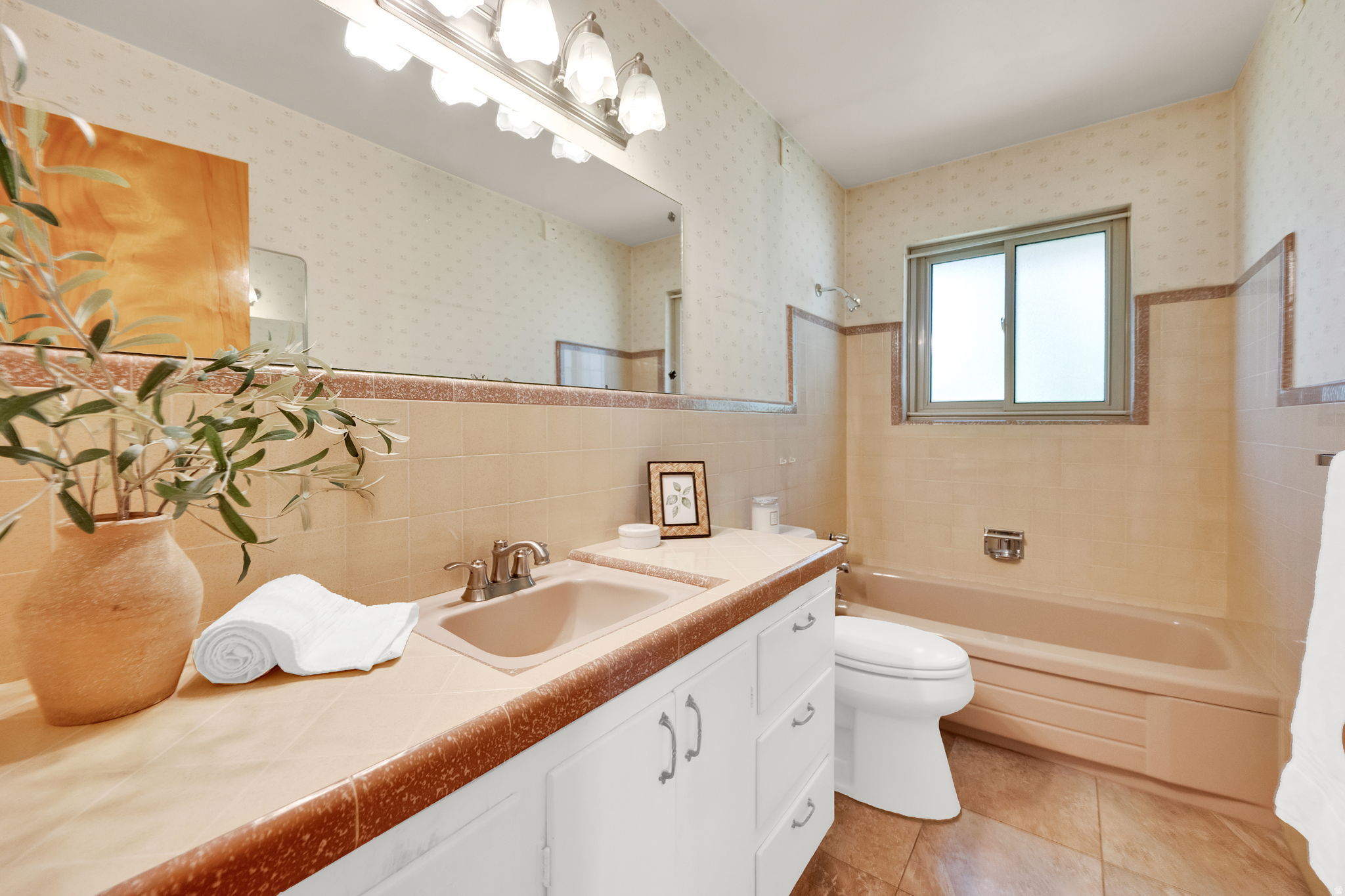 PARADISE HILLS - Residential