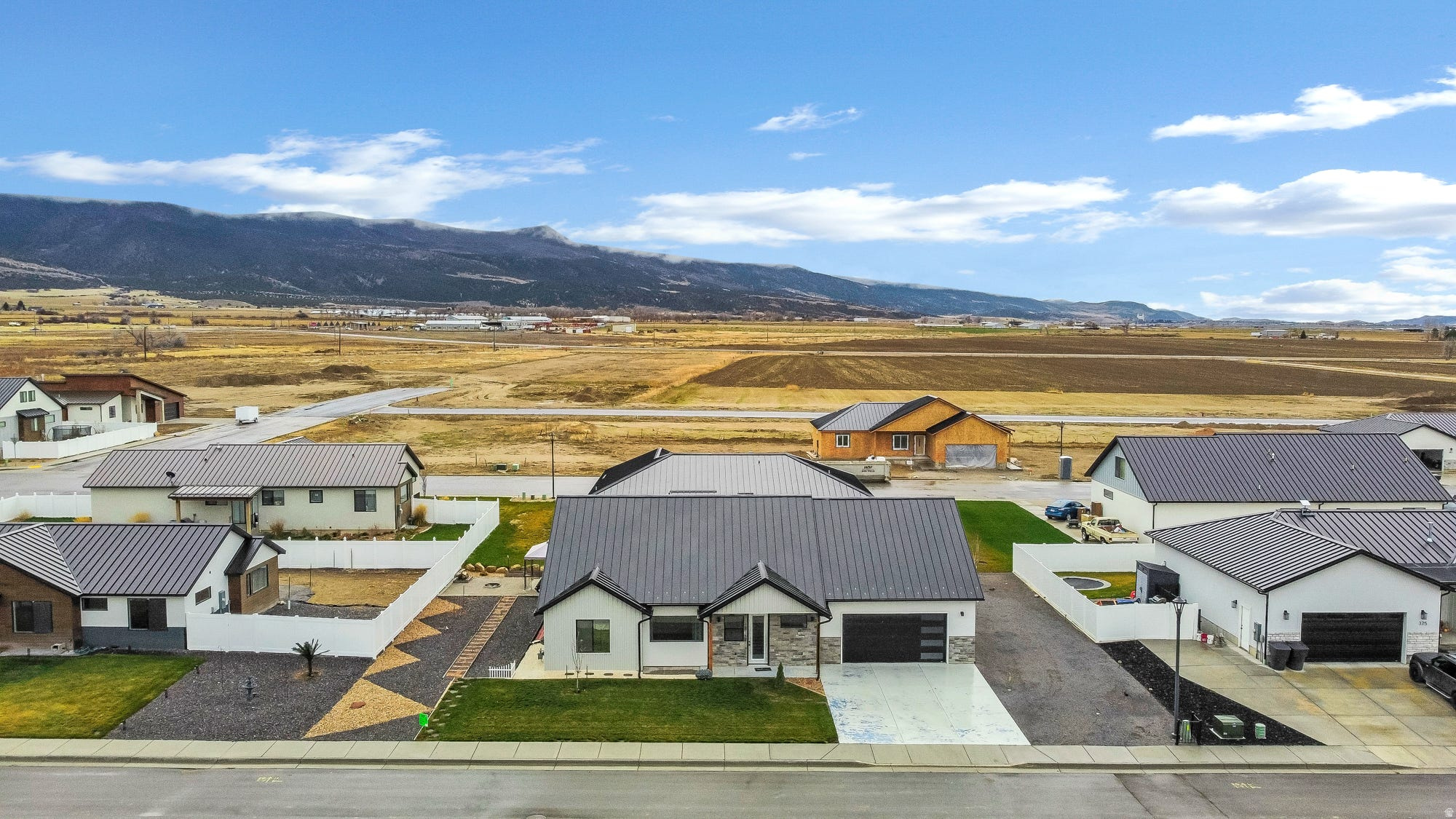 THE ESTATES AT EPHRAIM CROSSINGS - Residential