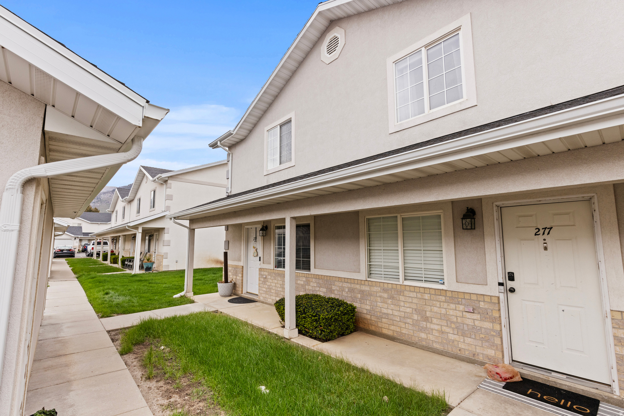 BLACKHAWK TOWNHOUSES - Residential