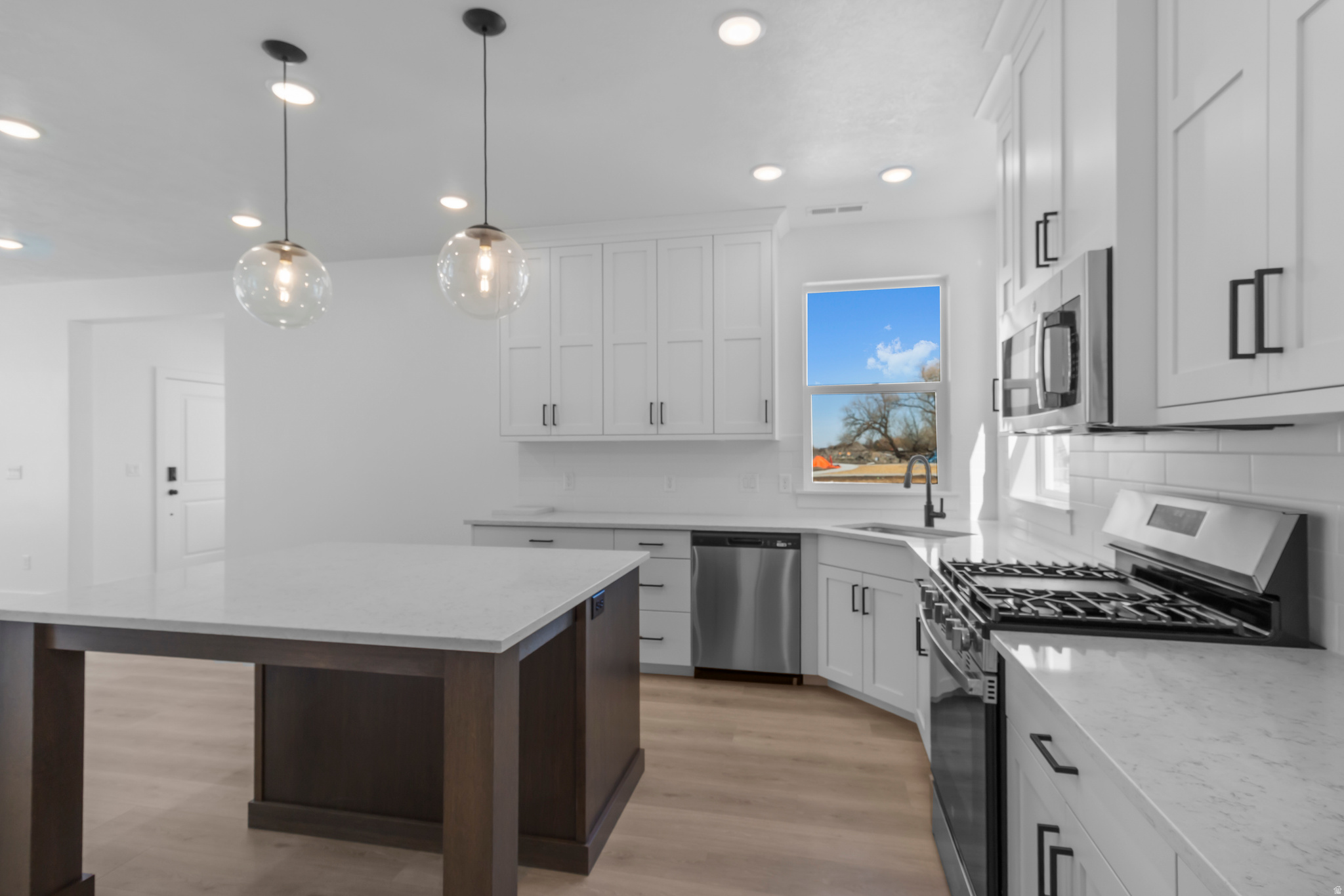RIDGELINE PARK - Residential