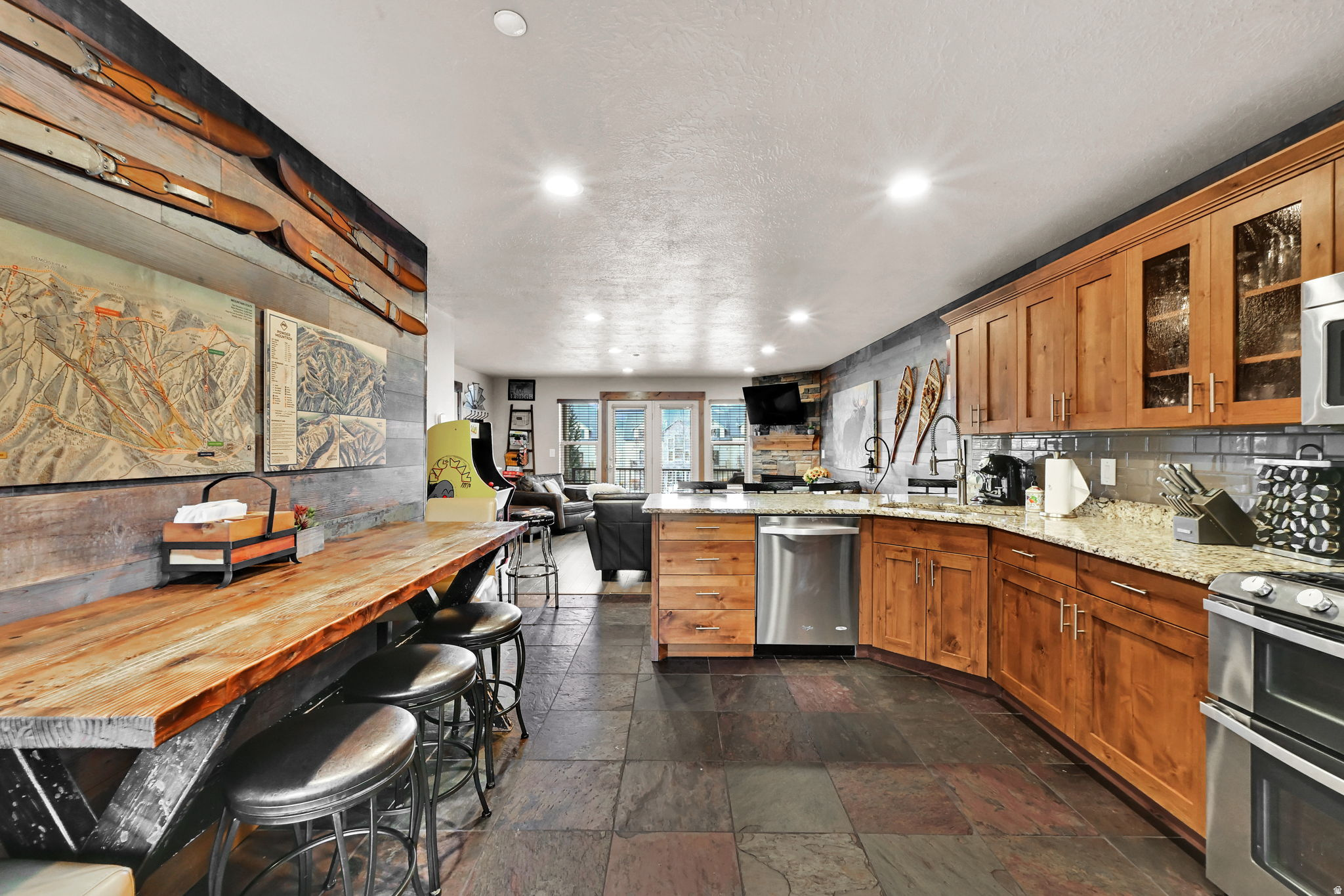 MOOSE HOLLOW - Residential