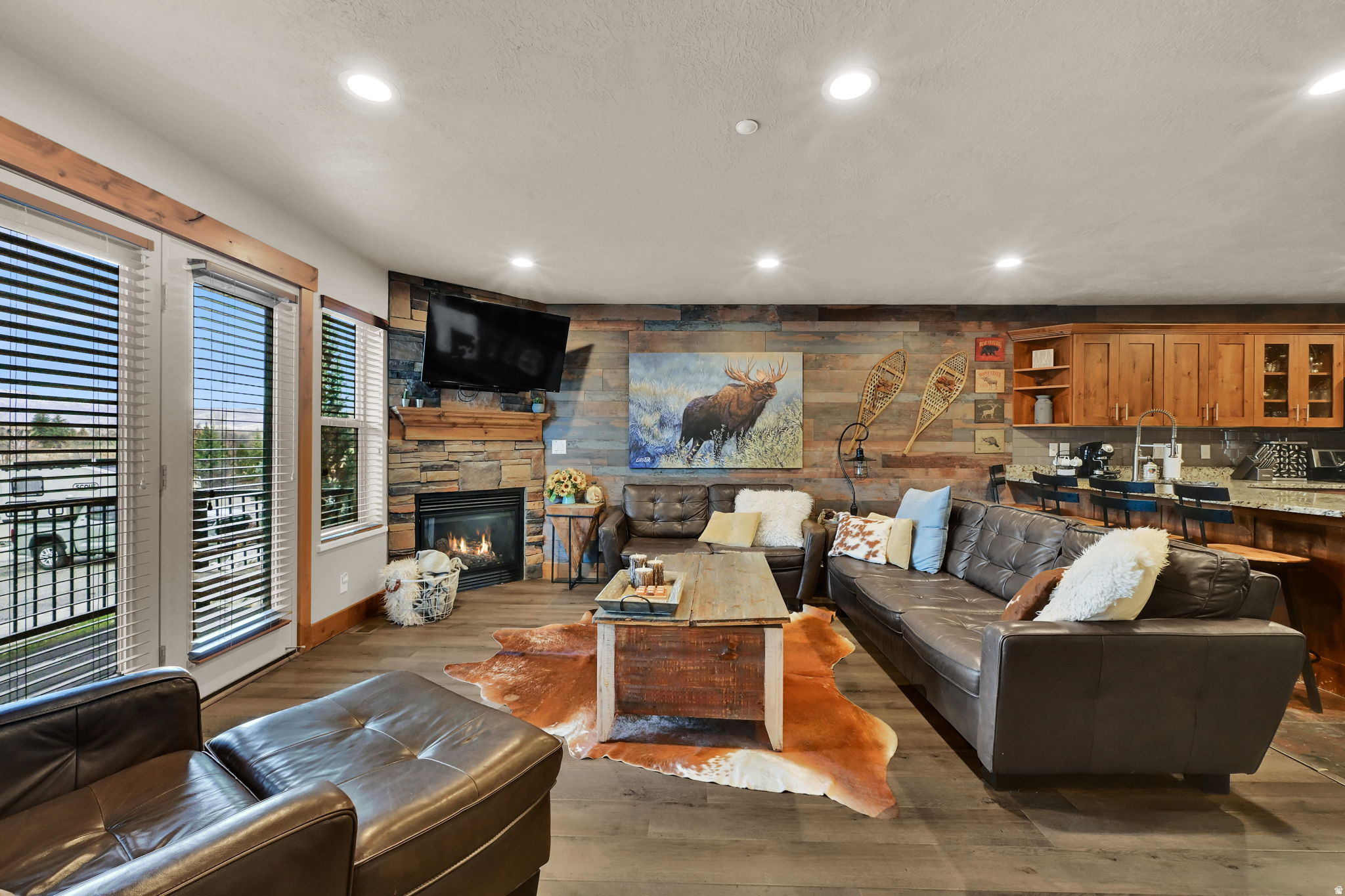 MOOSE HOLLOW - Residential
