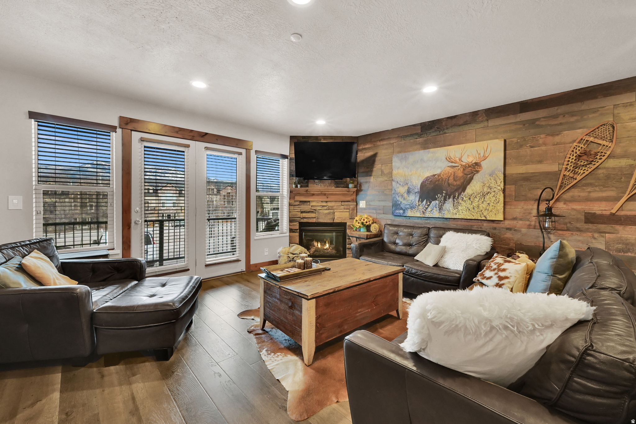 MOOSE HOLLOW - Residential