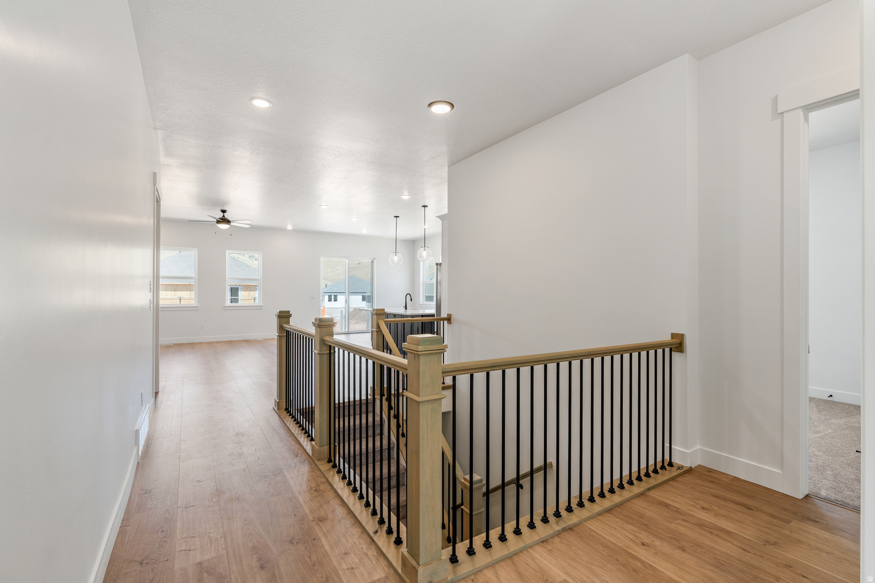 VISTAS AT SUMMIT RDG - Residential