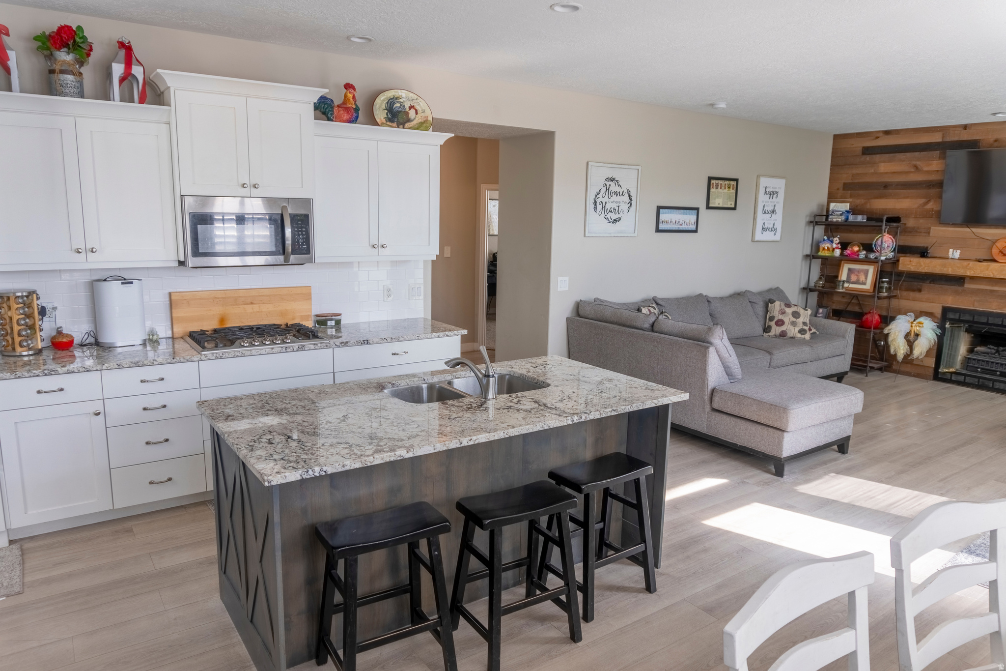 SOUTH WILLOW - Residential