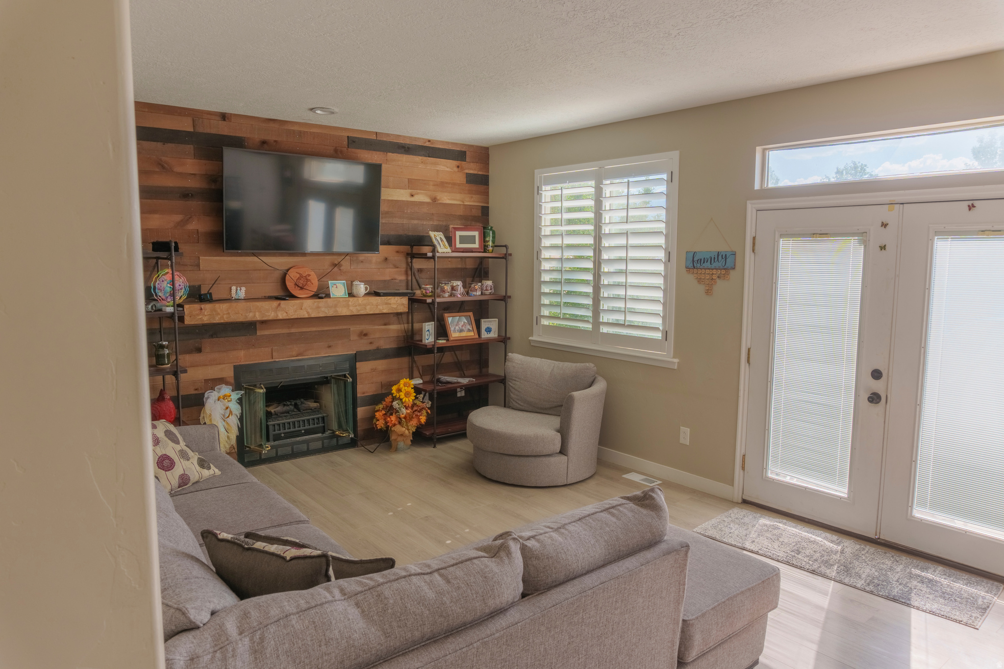 SOUTH WILLOW - Residential