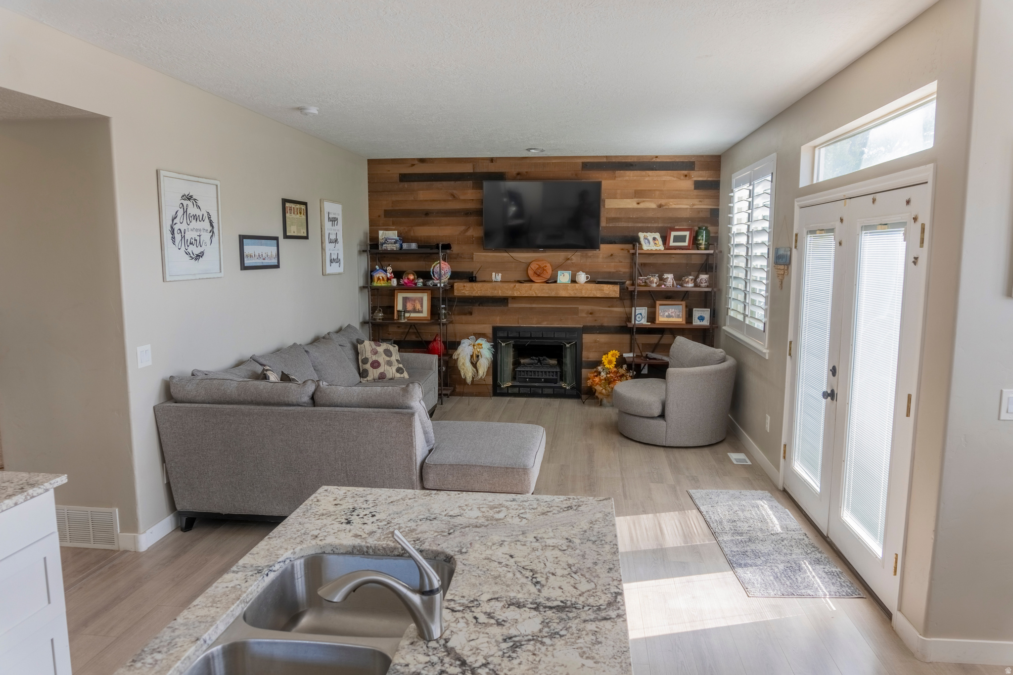 SOUTH WILLOW - Residential