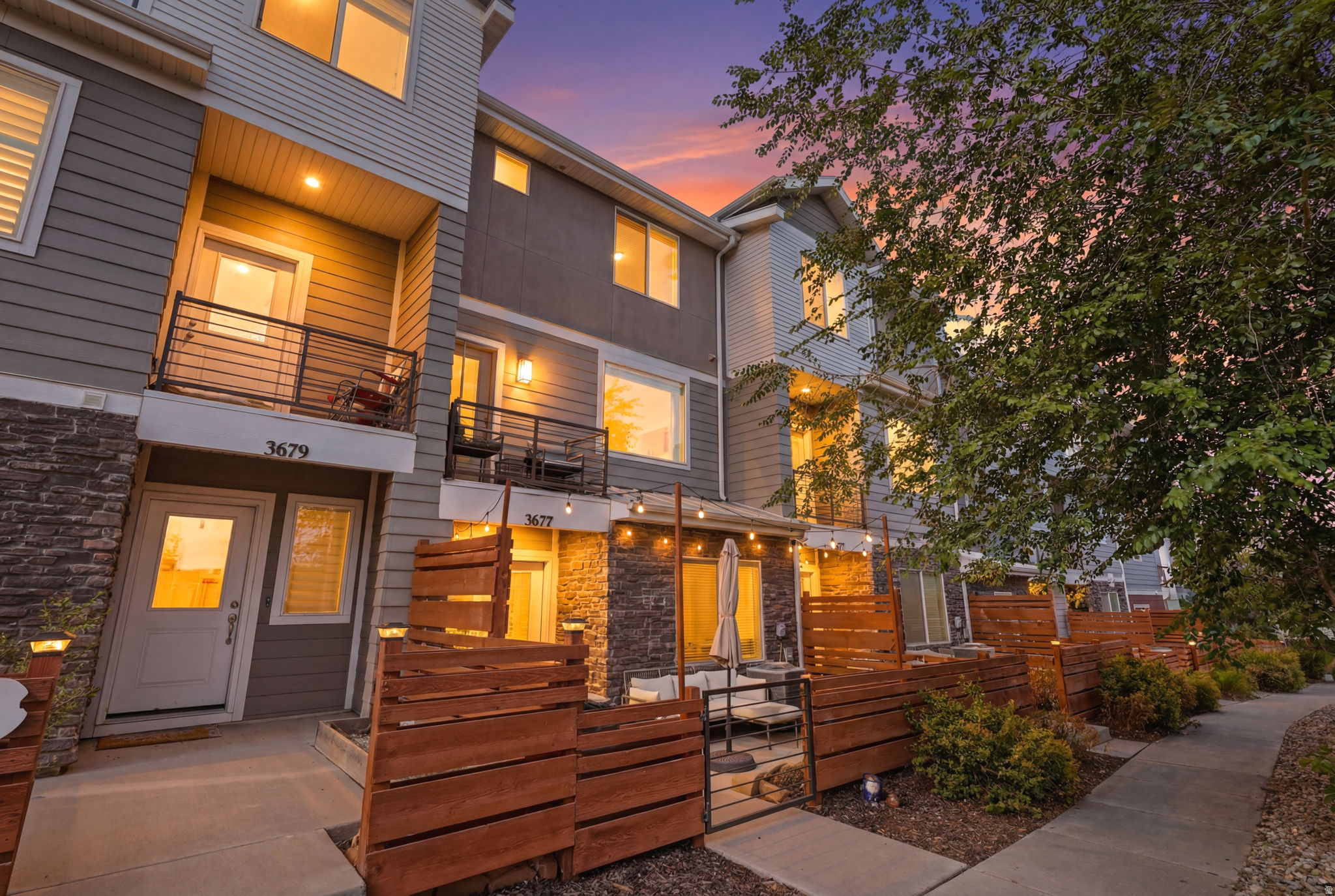Beautifully updated South Jordan townhome in the desirable Rushton Meadows community! This well-maintained 3 bed, 3 bath home features new LVP flooring throughout, new water heater this year, updated cabinets, fresh interior paint, 9 ft ceilings on the main level, an open layout, large windows, and plenty of natural light. Enjoy a private front patio and balcony with open land directly across from the home that will not be built on, plus a new bike park nearby. Conveniently located near trails, parks, shopping, dining, and everyday amenities, with a 2-car garage and low-maintenance living.