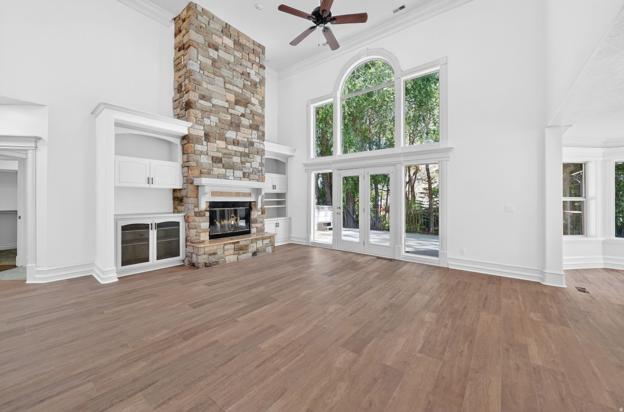 COUNTRY SPRINGS - Residential