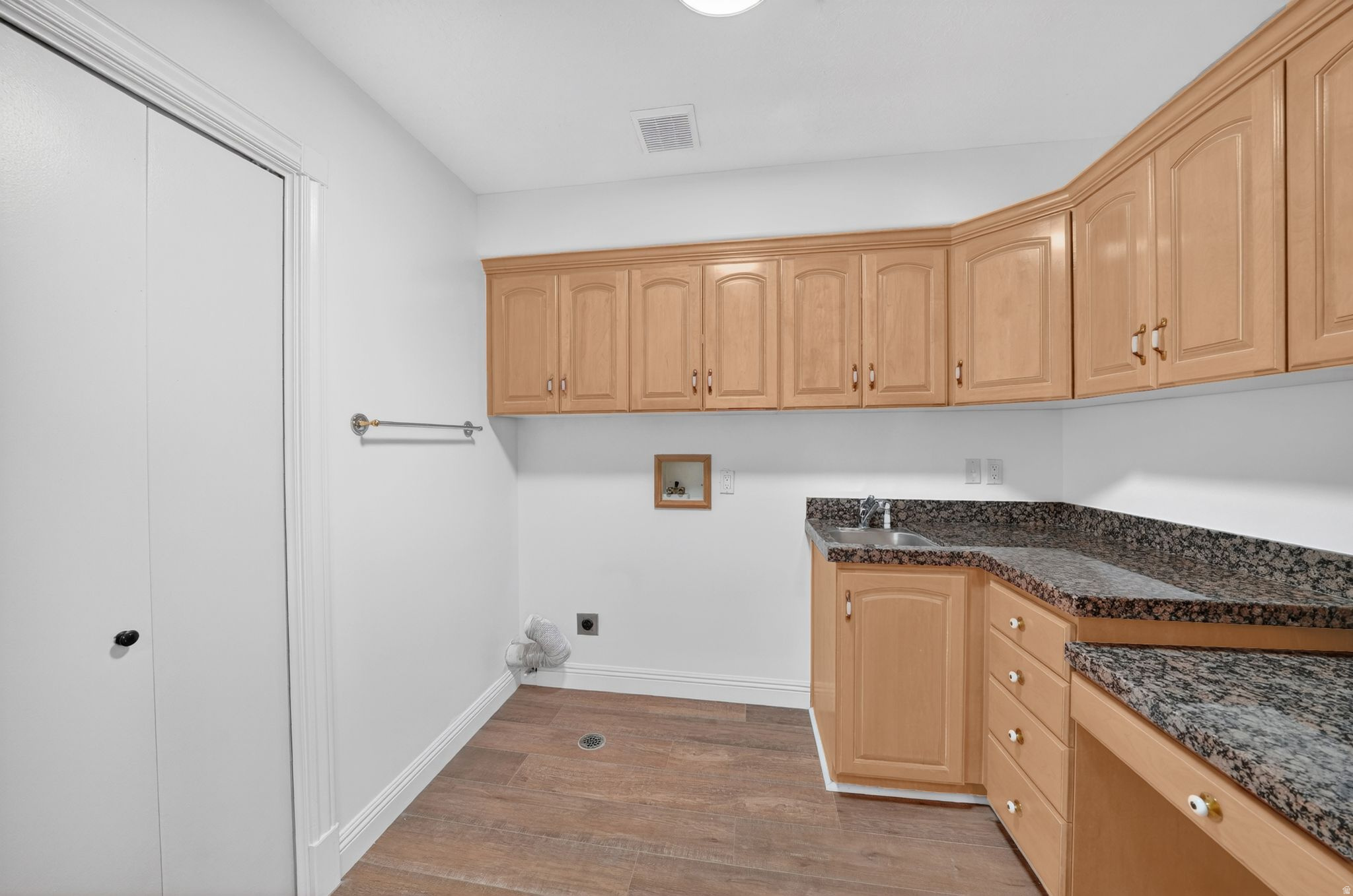 COUNTRY SPRINGS - Residential