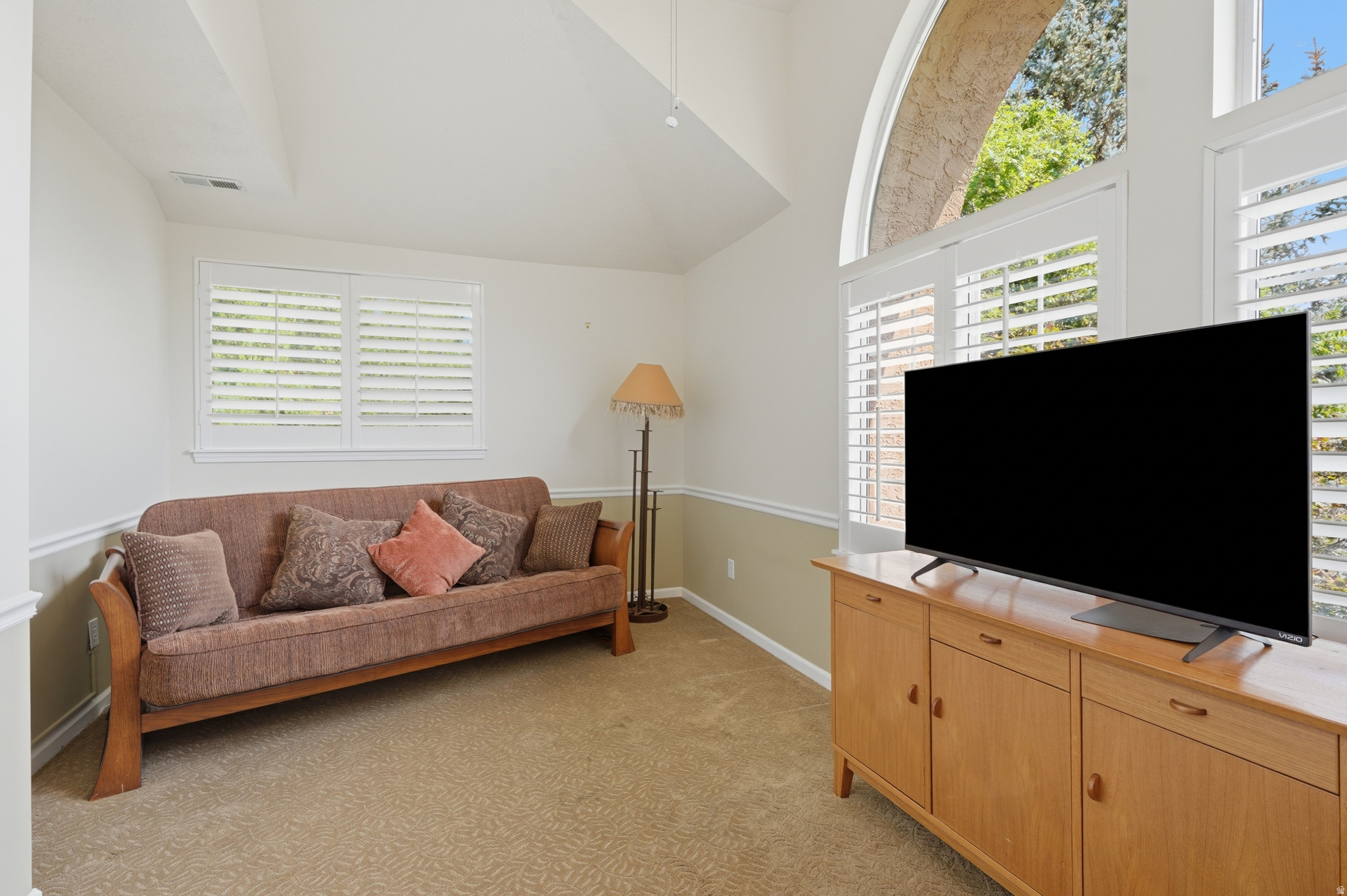 HIDDEN OAKS - Residential