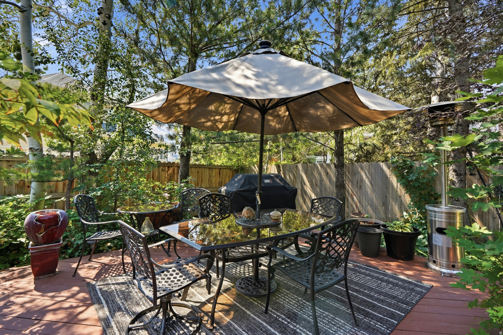 HIDDEN OAKS - Residential