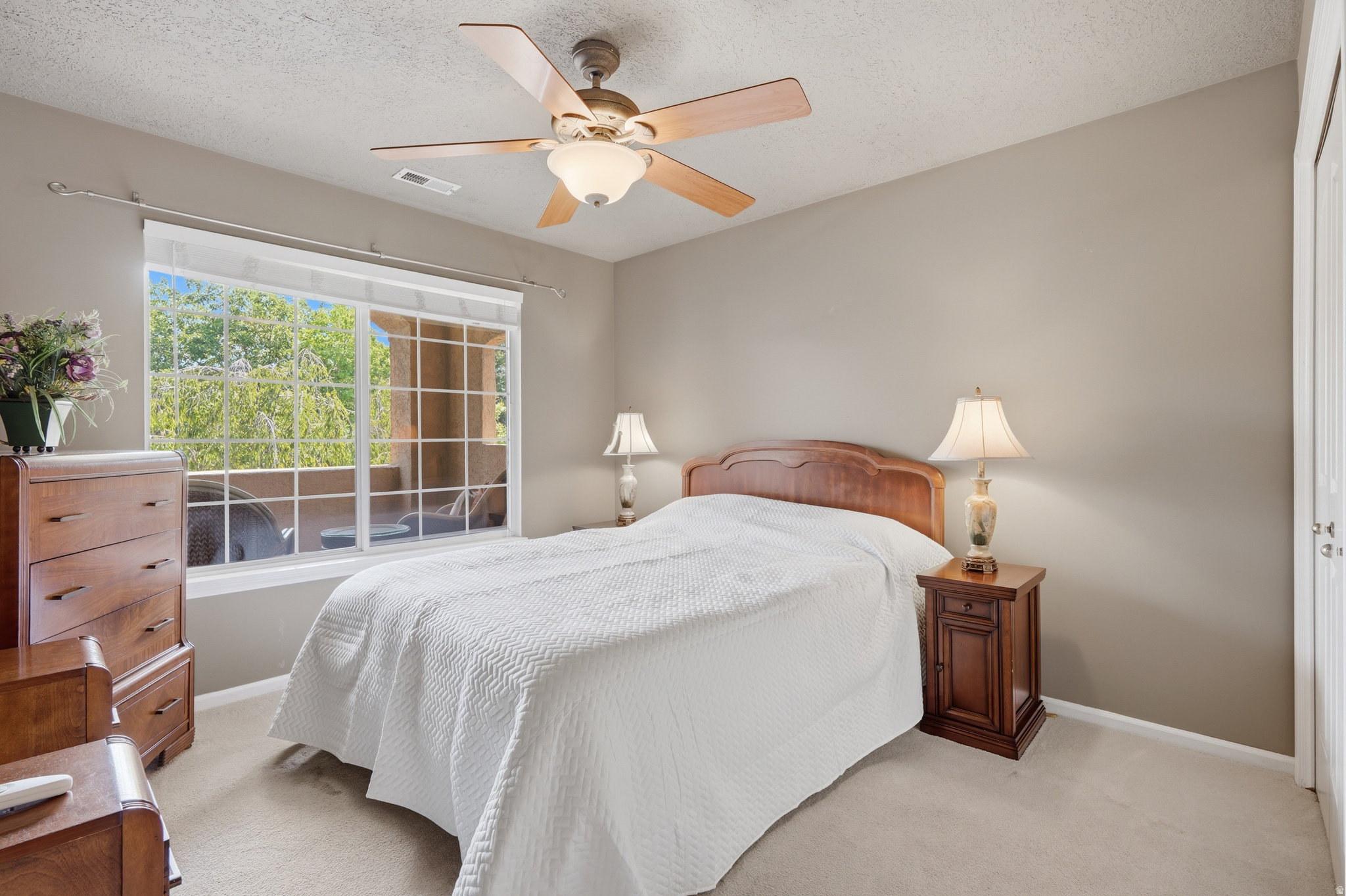 HIDDEN OAKS - Residential