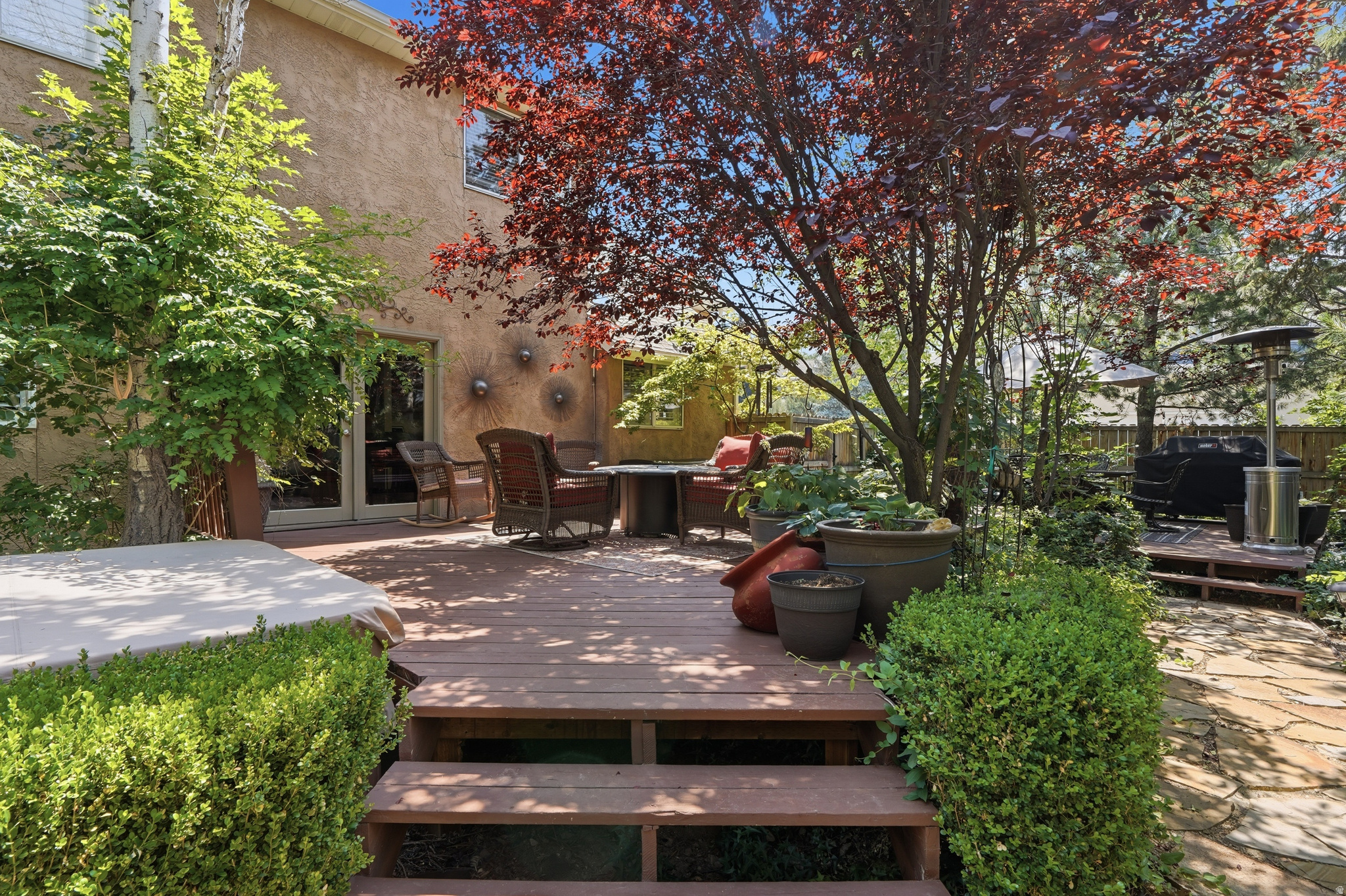 HIDDEN OAKS - Residential