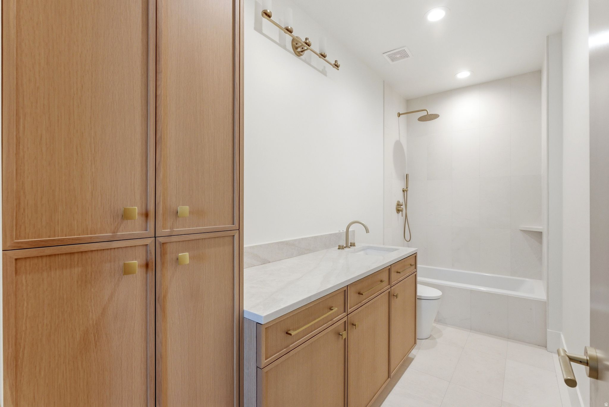 INDIAN HILLS - Residential