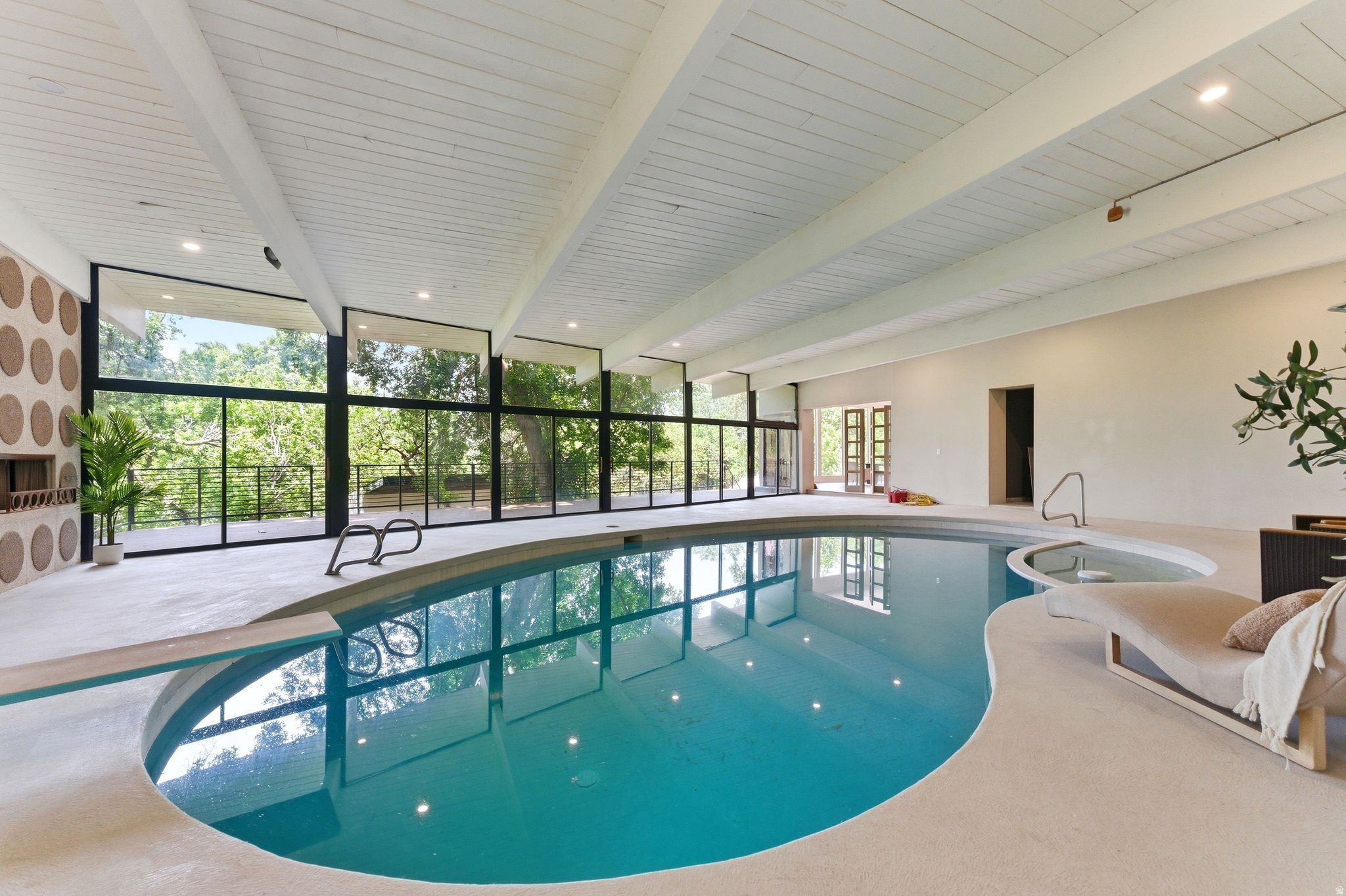 INDIAN HILLS - Residential