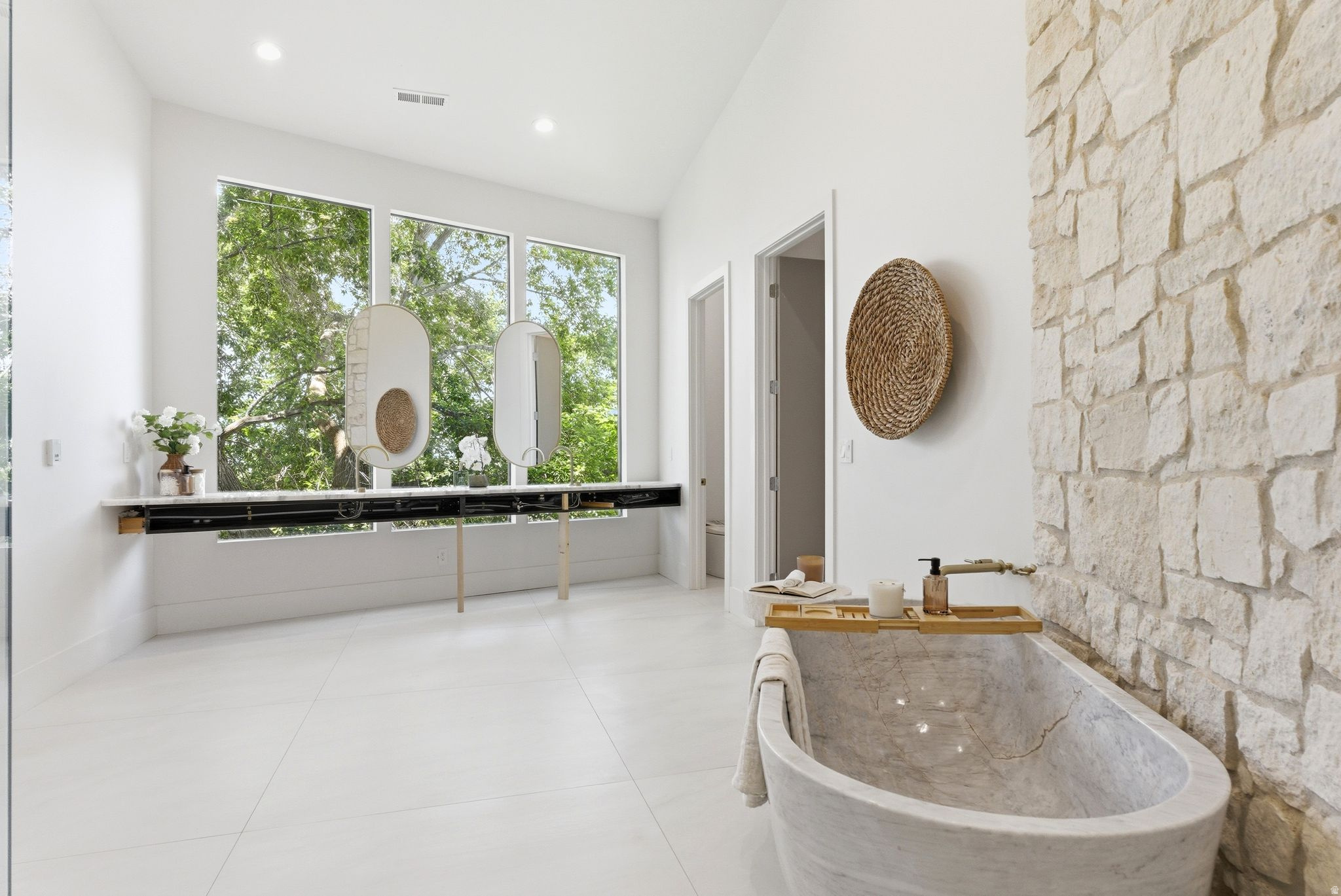 INDIAN HILLS - Residential
