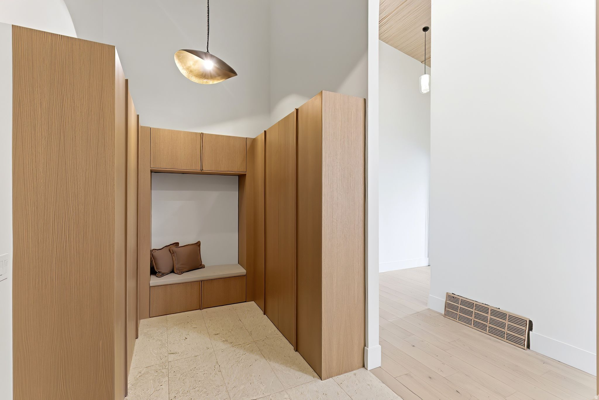INDIAN HILLS - Residential