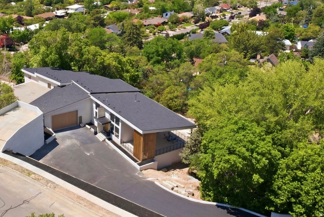 INDIAN HILLS - Residential