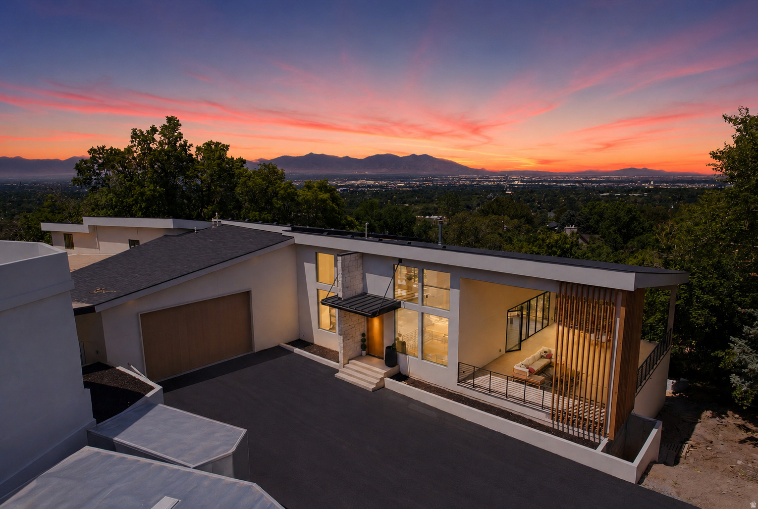 INDIAN HILLS - Residential
