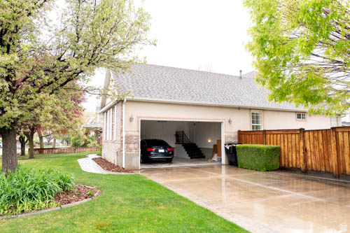 COUNTRY SPRINGS - Residential