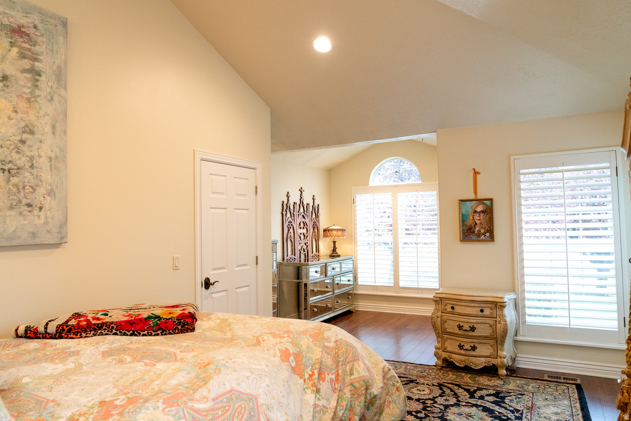 COUNTRY SPRINGS - Residential