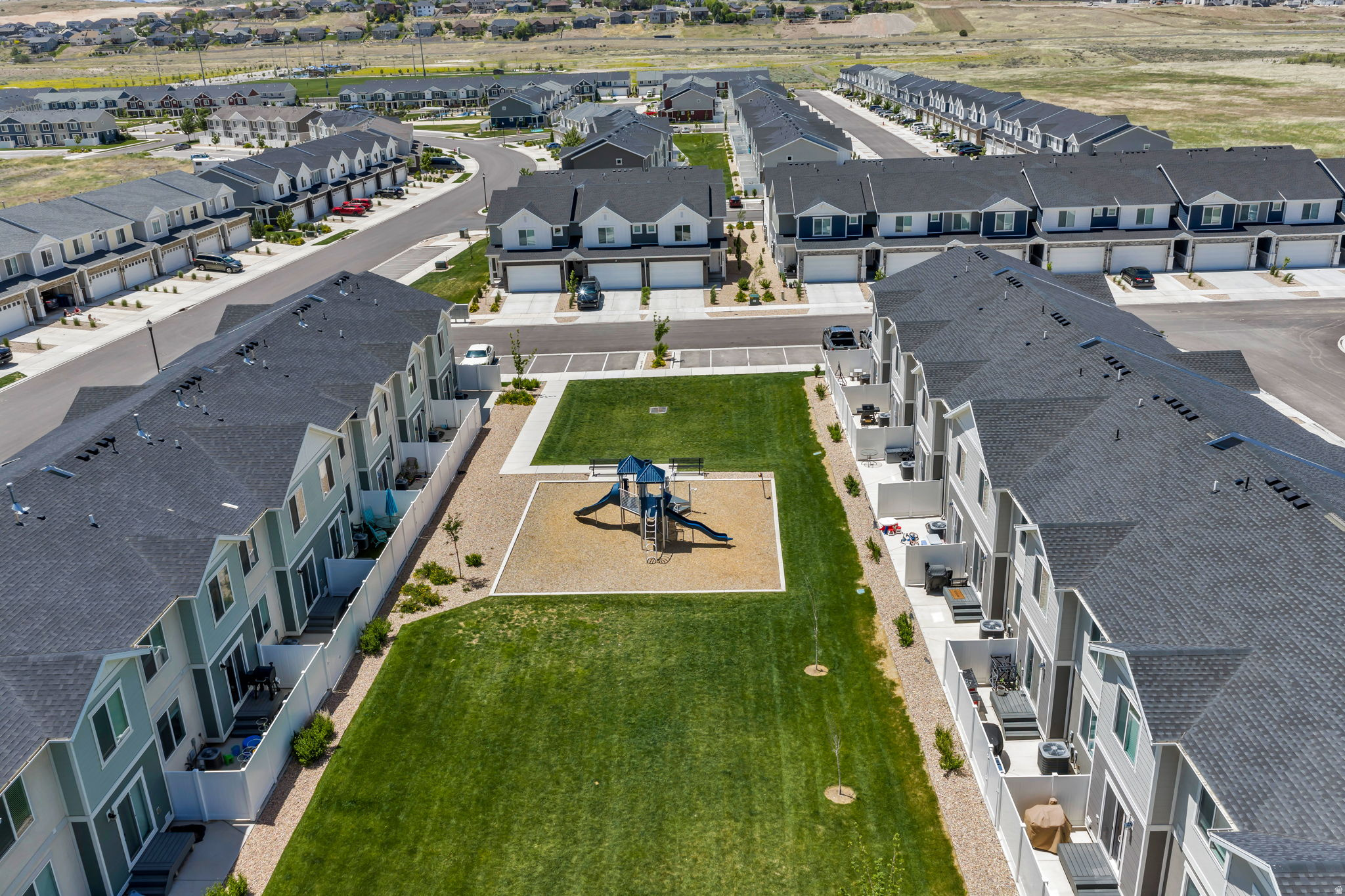 SUMMIT RIDGE - Residential