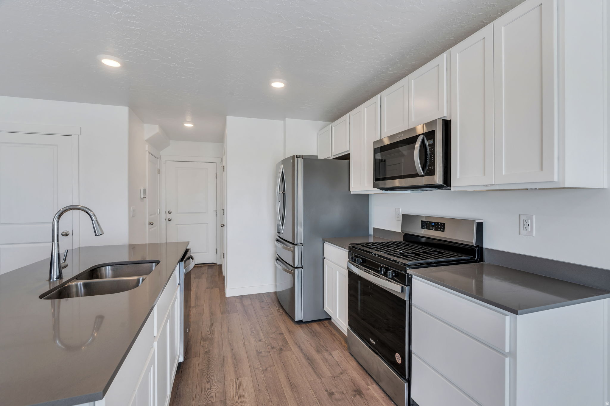 SUMMIT RIDGE - Residential